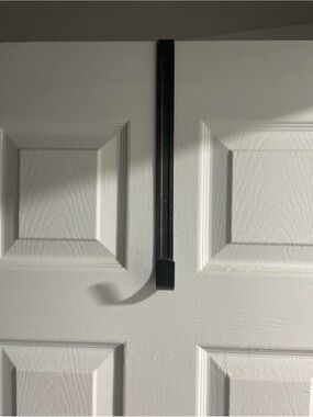 GALVANIZED DOOR WREATH HANGER